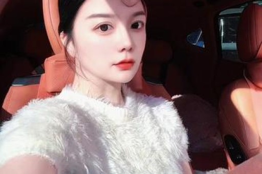 《完美王冠》第五集幕后花絮：IU与边佑锡展现角色魅力！