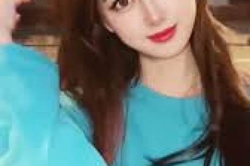时隔10个月26岁女星回应蹲曾志伟双腿之间曾志伟真的被错骂了